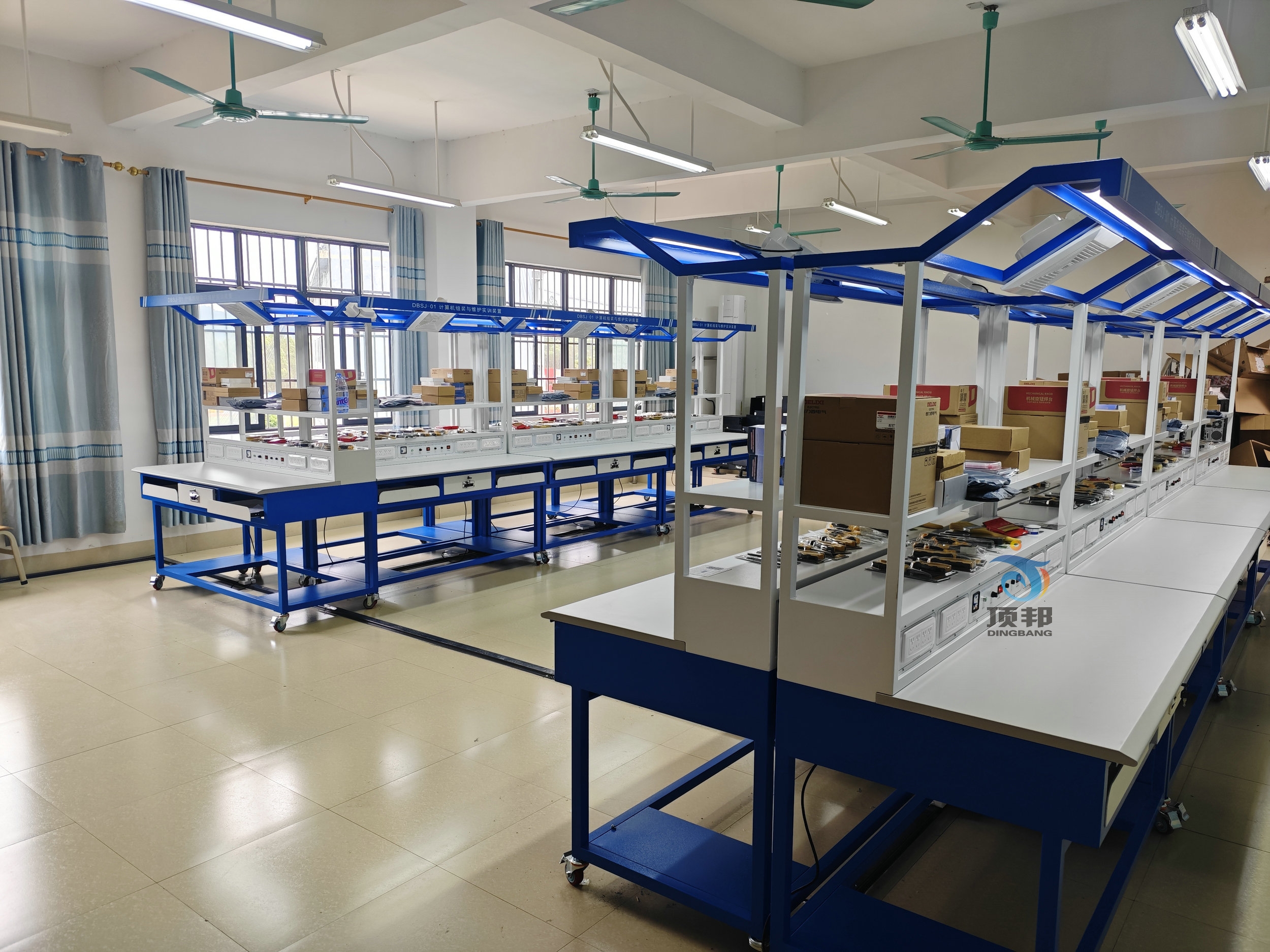 计算机维修实训台